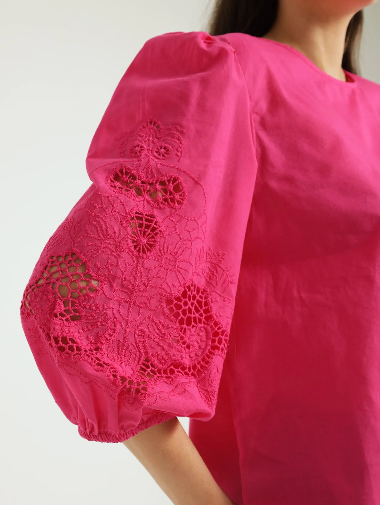 3/4 Balloon Embossed Sleeve Popover Blouse - Cerise