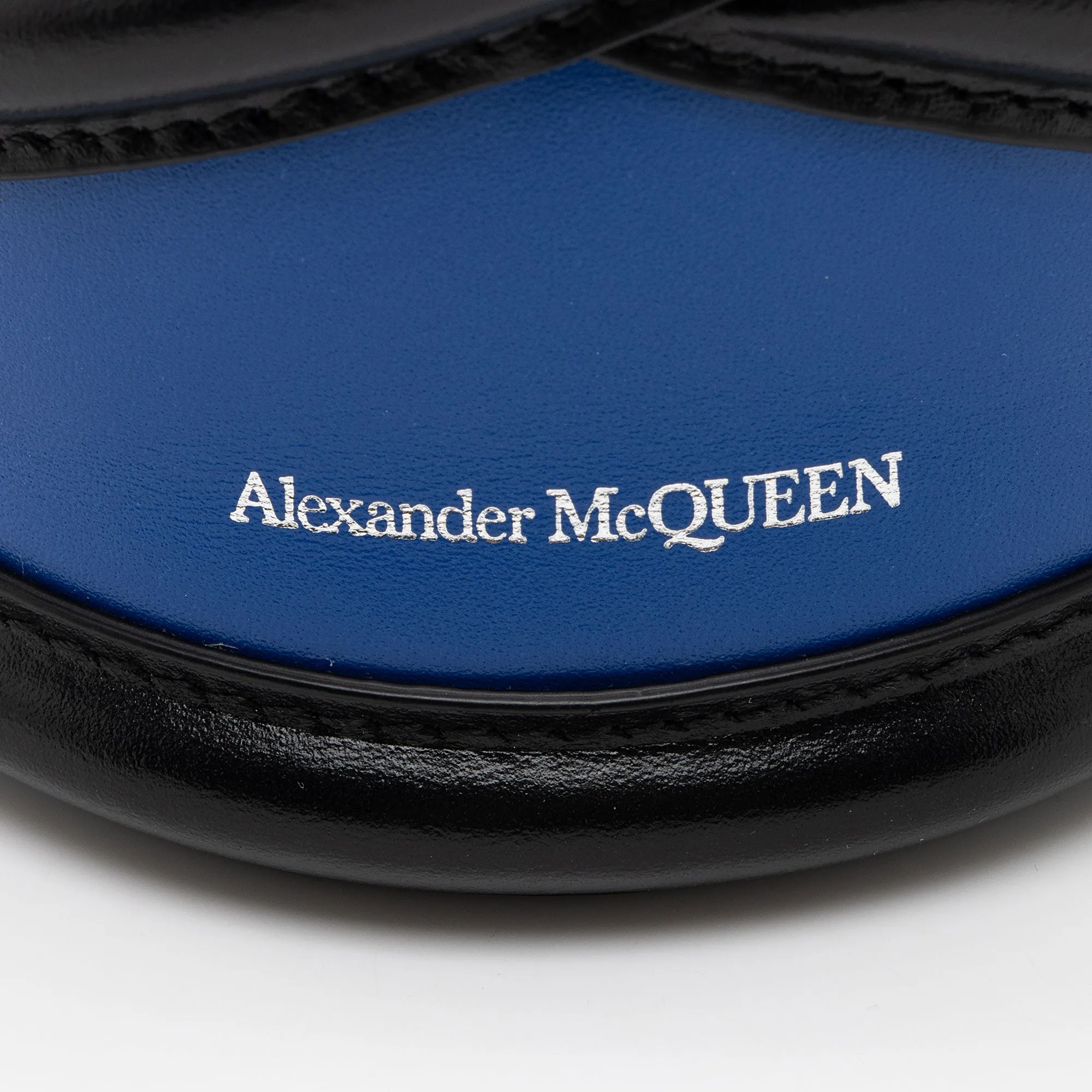 Alexander McQueen Leather Curve Mini Bucket Bag (SHF-5WFkWf)