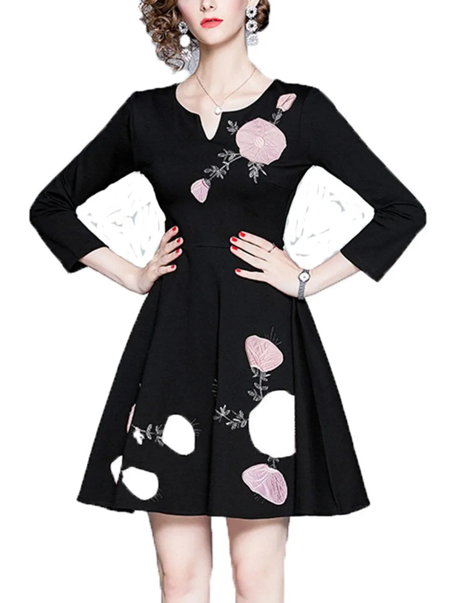 Appliqué Embroidered Three-dimensional Cut Fashion V-neck Dress