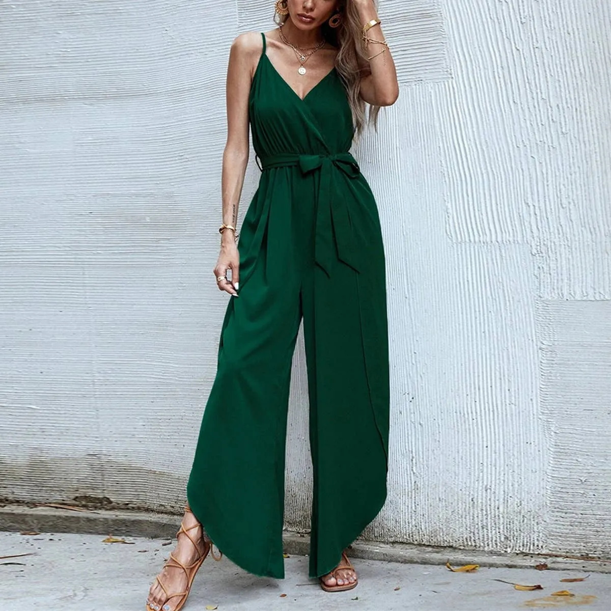 CAMISOLE V NECK SOLID COLOR WIDE LEG JUMPSUIT_CWSJS0564