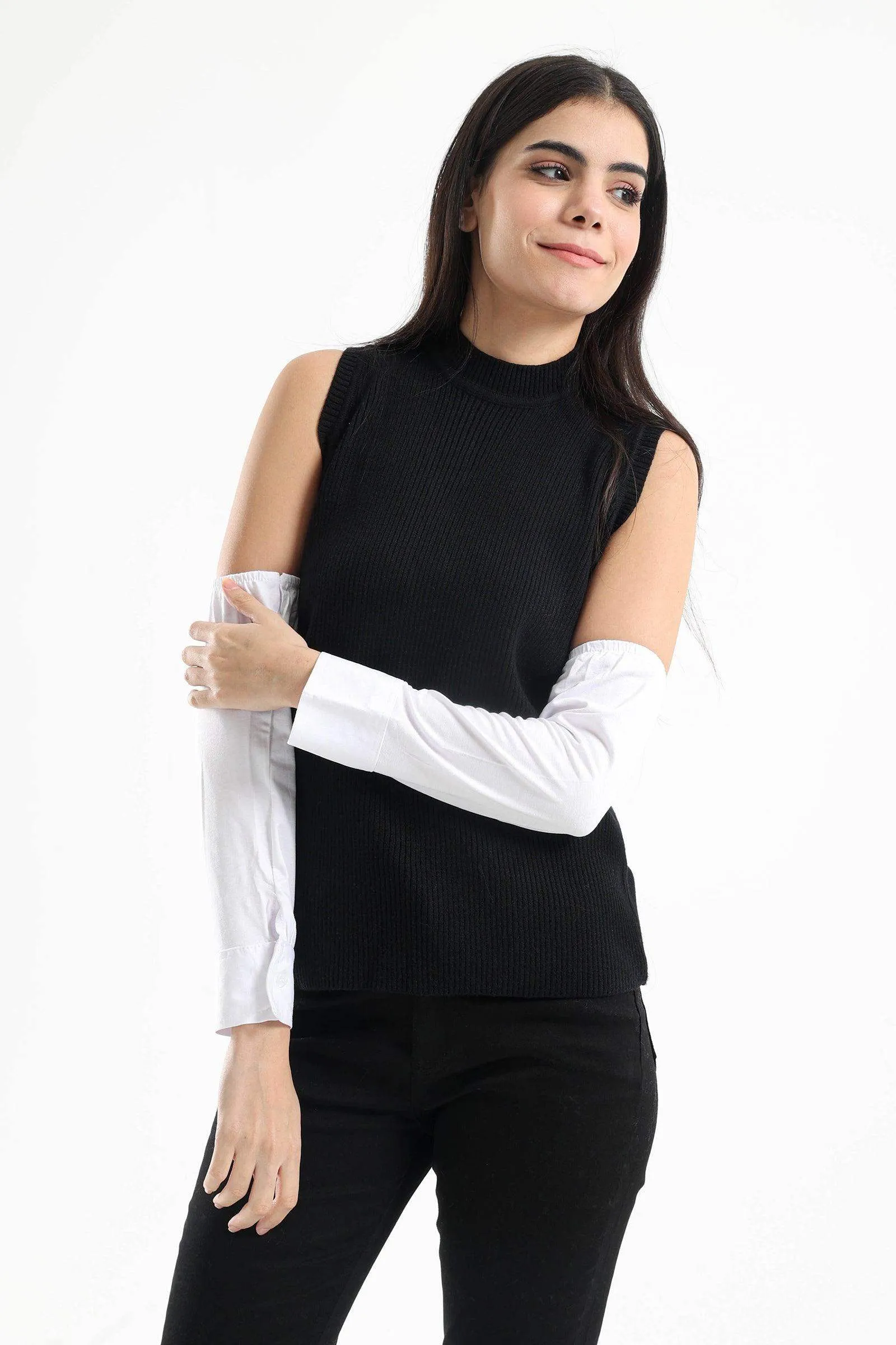 Detachable Sleeves with Buttoned Cuffs