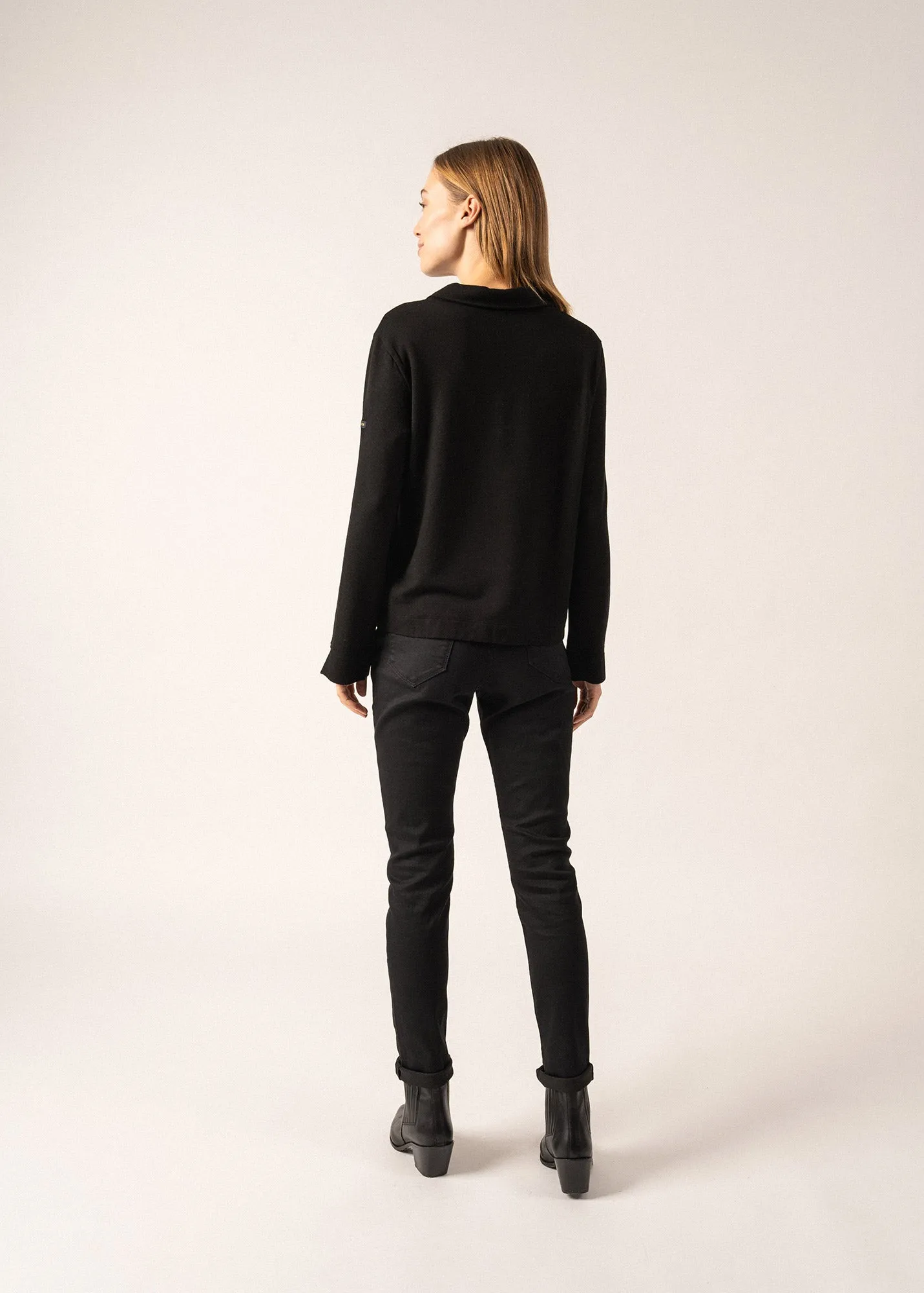 Stéphanie Fleece Polo Shirt - long sleeves, golden details (NOIR)